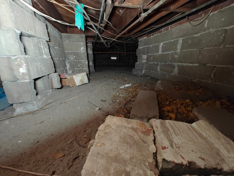 More Photos Of 2020 N Main St, Jacksonville Specialty For Sale