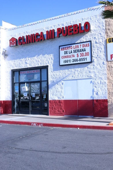 More Photos Of 2520 E Palmdale Blvd, Palmdale Fast Food For Lease