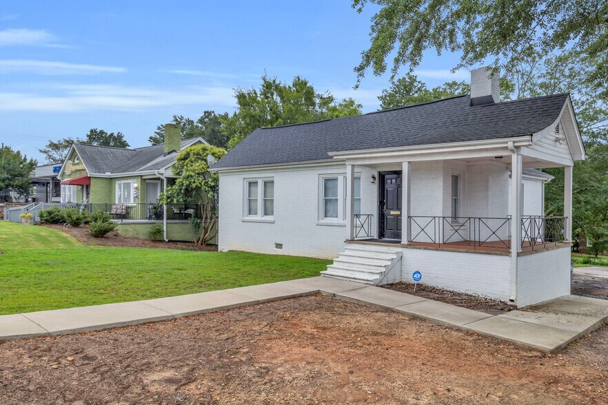 More Photos Of 1300 Laurens Rd, Greenville Office For Sale