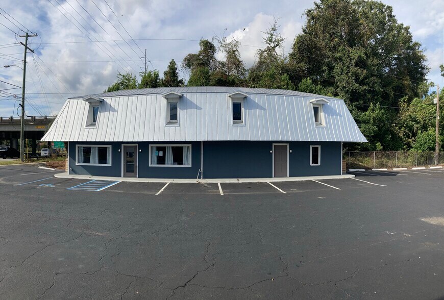 More Photos Of 4762 Rivers Ave, North Charleston Office For Lease
