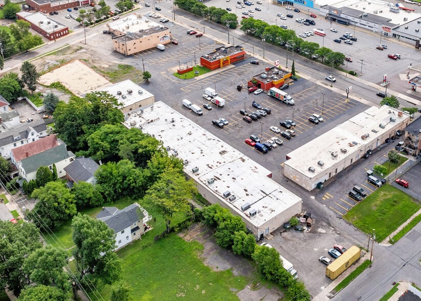 More Photos Of , Wilkes-Barre General Retail For Sale