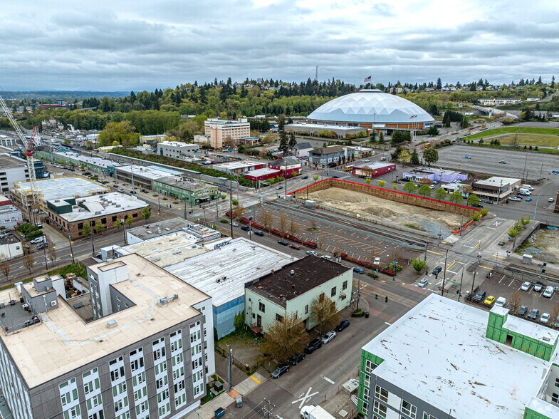 More Photos Of 301 E 25th St, Tacoma General Retail For Sale