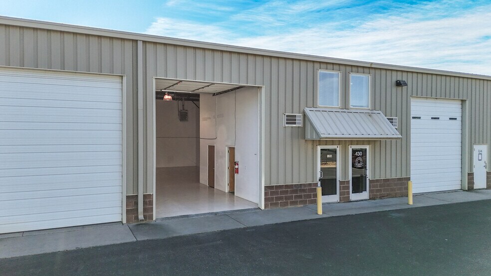 More Photos Of 200 12th St SW, Loveland Warehouse For Sale