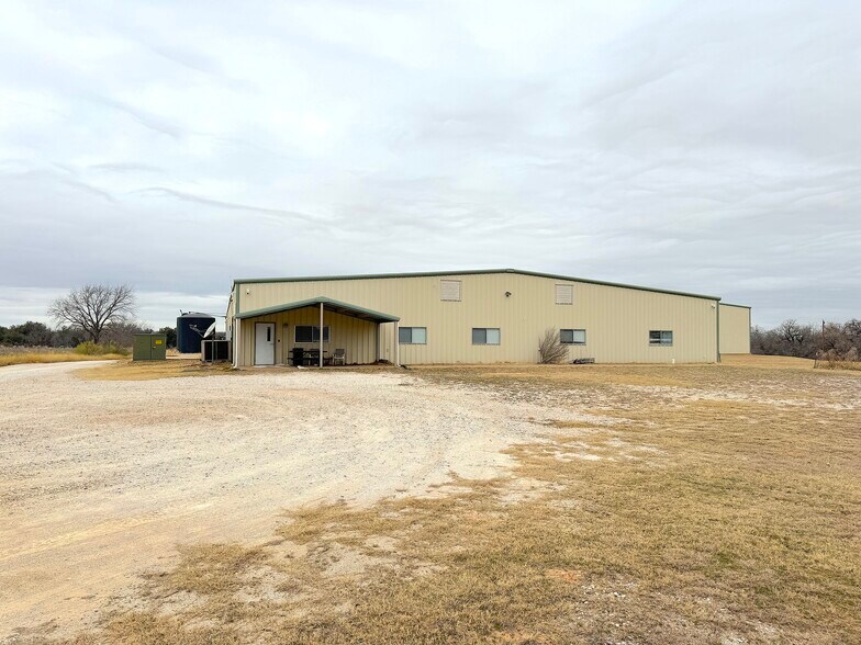 More Photos Of 398 Meeks Bnd, Millsap Industrial For Sale
