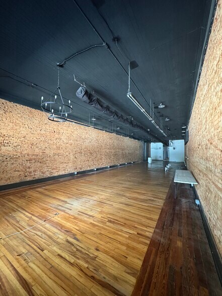 More Photos Of 103 E Laurens St, Laurens Storefront Retail Office For Lease