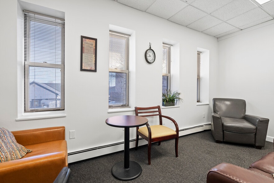 More Photos Of 395 Sabattus St, Lewiston General Retail For Sale