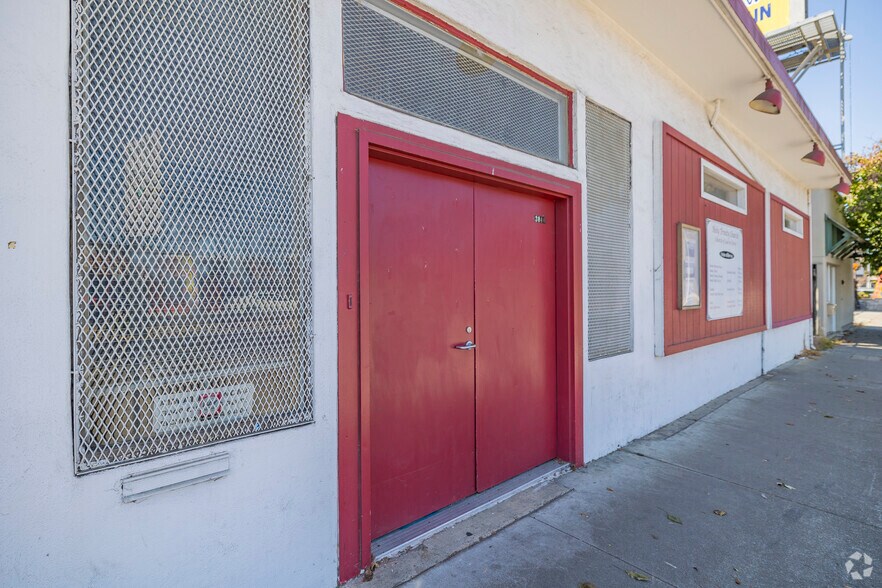 More Photos Of 3040 Cutting Blvd, Richmond General Retail For Sale