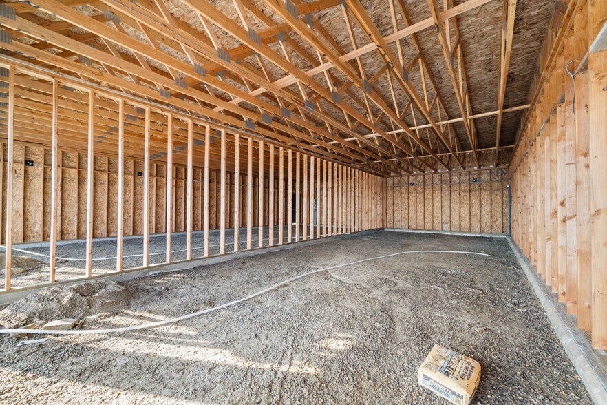 More Photos Of 209 1st, Sunnyside Freestanding For Sale