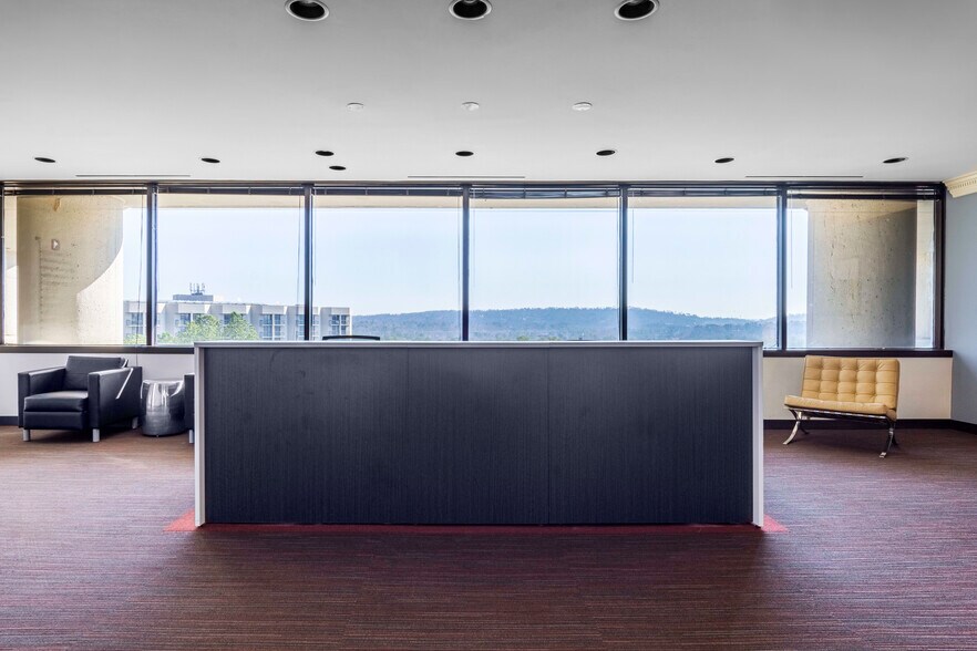 More Photos Of 7027 Old Madison Pike NW, Huntsville Coworking Space