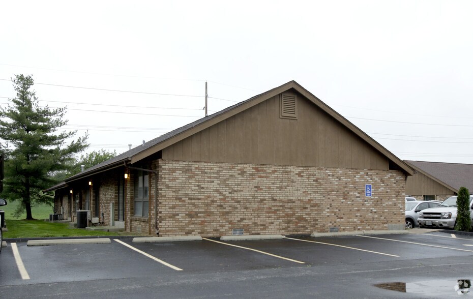More Photos Of 12774 Boenker Ln, Bridgeton Medical For Sale