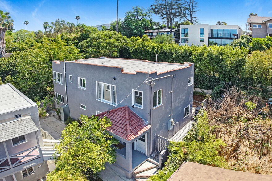 More Photos Of 832 Hyperion Ave, Los Angeles Apartments For Sale