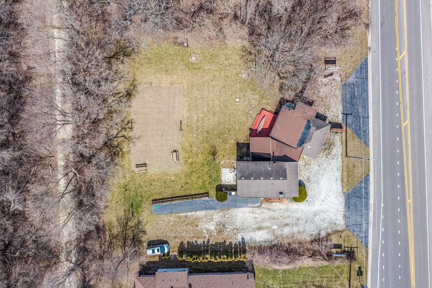 More Photos Of 8621 US Hwy 12, Richmond Bar For Sale