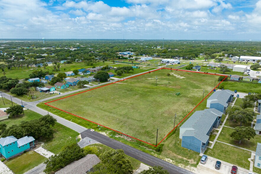 More Photos Of 1004 S Young St, Rockport Land For Sale