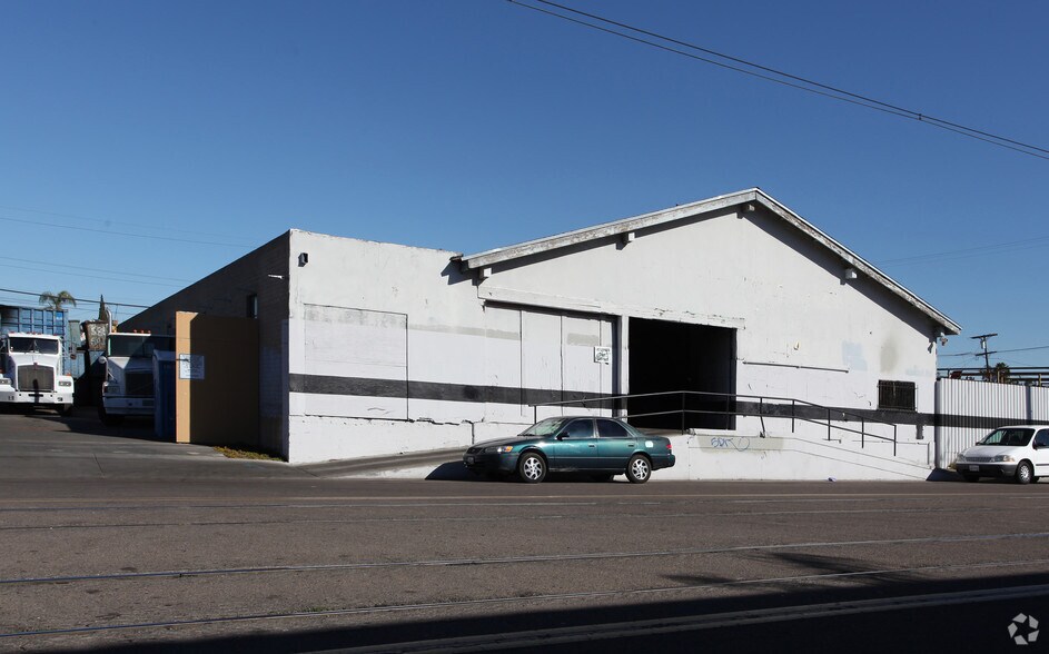 Primary Photo Of 2866 Commercial St, San Diego Warehouse For Sale