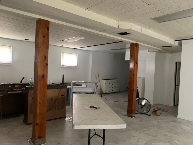 More Photos Of 35 Murray St, Saint Clair Specialty For Sale