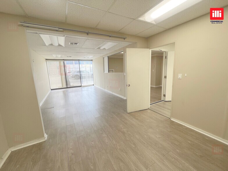 More Photos Of 6742 Van Nuys Blvd, Van Nuys Office For Lease