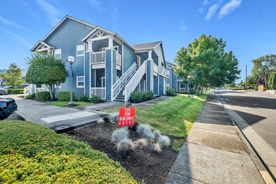 More Photos Of 2211 McKinney Ln, Lebanon Apartments For Sale