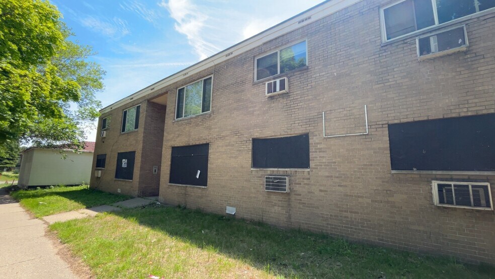 Primary Photo Of 11180 E Seven Mile Rd, Detroit Apartments For Sale