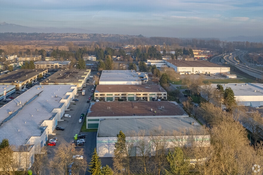 More Photos Of 2421-2431 Canoe Ave, Coquitlam Warehouse For Lease