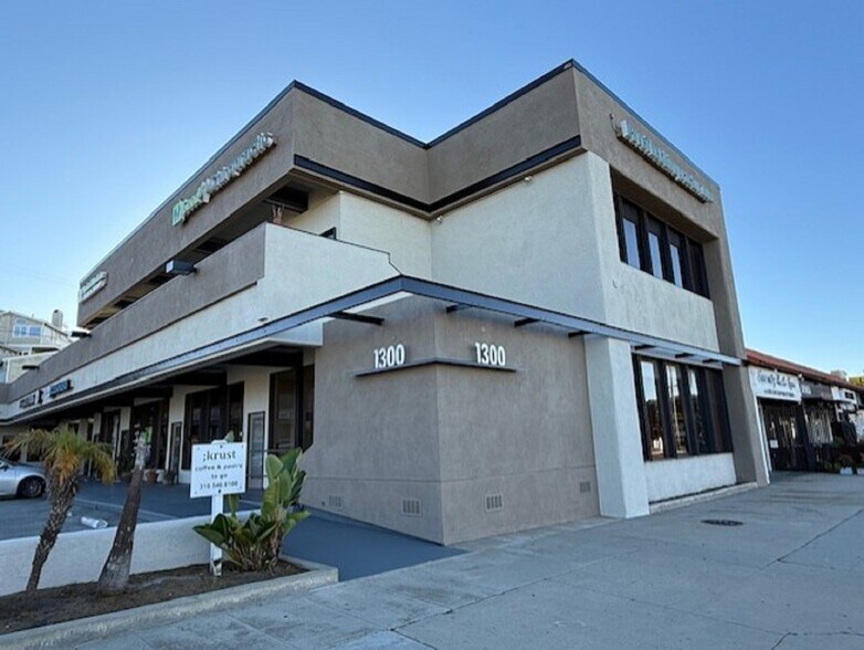More Photos Of 1300 S Pacific Coast Hwy, Redondo Beach General Retail For Sale