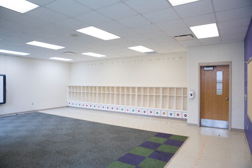 More Photos Of 12947 Highway Z, Warsaw Schools For Sale