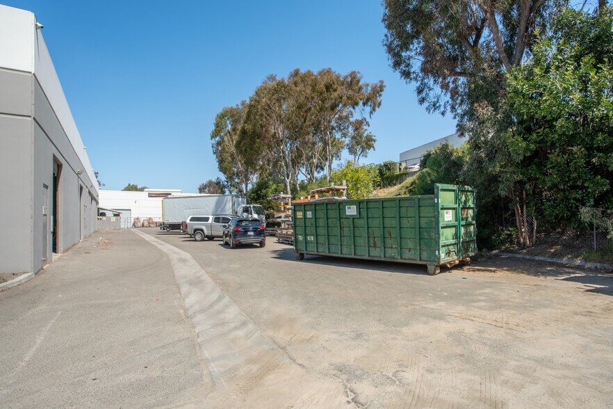More Photos Of 2620 Temple Heights Dr, Oceanside Manufacturing For Lease