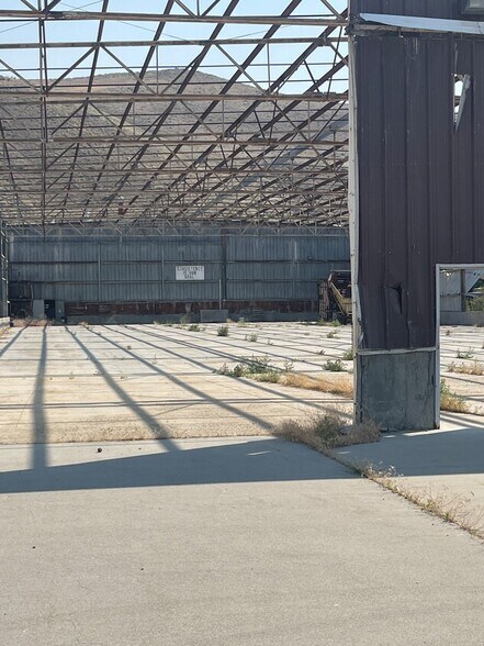 More Photos Of 1000 Washington St E, Vale Warehouse For Sale