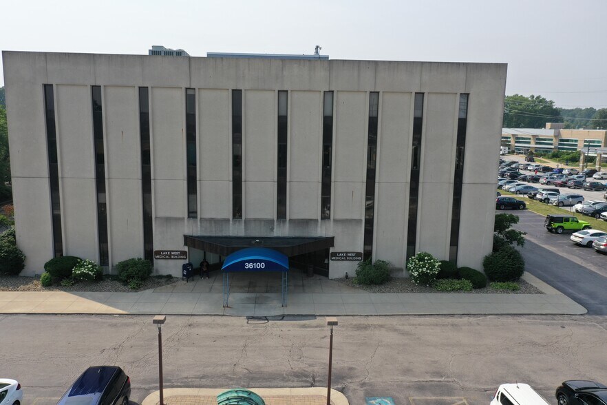 More Photos Of 36100 Euclid Ave, Willoughby Medical For Sale