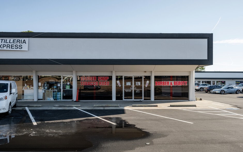 More Photos Of 4142 Durham Chapel Hill Blvd, Durham Freestanding For Lease