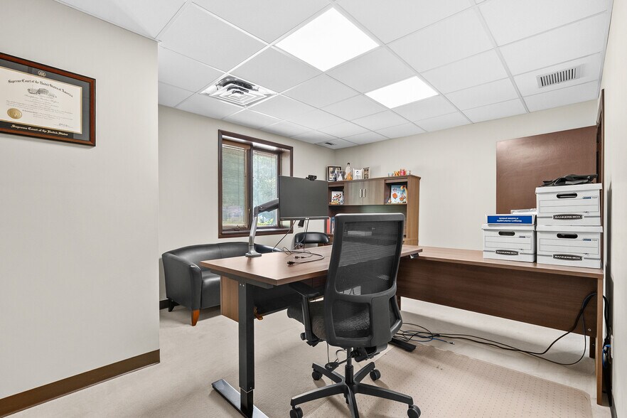 More Photos Of 1516 Trimble Ave, Kalamazoo Office For Sale
