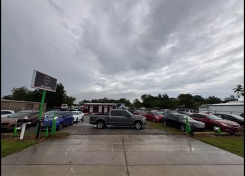 Primary Photo Of 575 N US Highway 17 92, Longwood General Retail For Sale