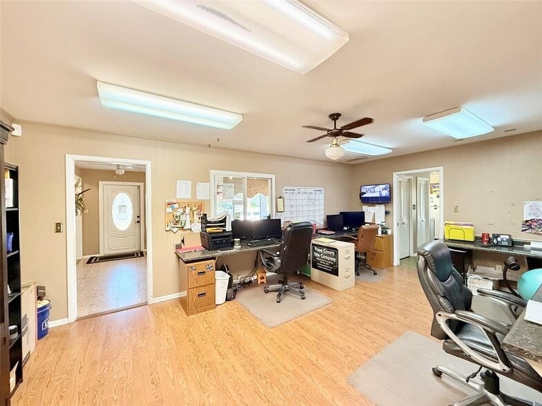 More Photos Of 2802 W Main St, Russellville Office For Sale