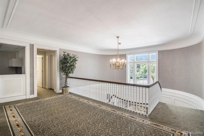 More Photos Of 925 N Michigan Ave, Saginaw Medical For Sale