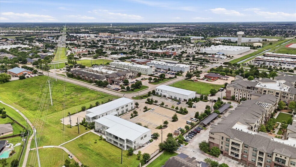 More Photos Of , Pearland Office For Sale
