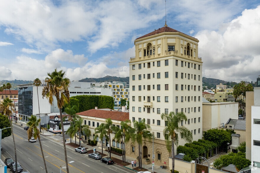 More Photos Of 6525 W Sunset Blvd, Los Angeles Loft Creative Space For Lease