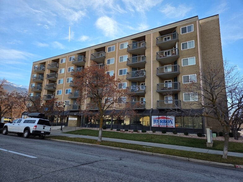 More Photos Of 2427 Jefferson Ave, Ogden Apartments For Lease