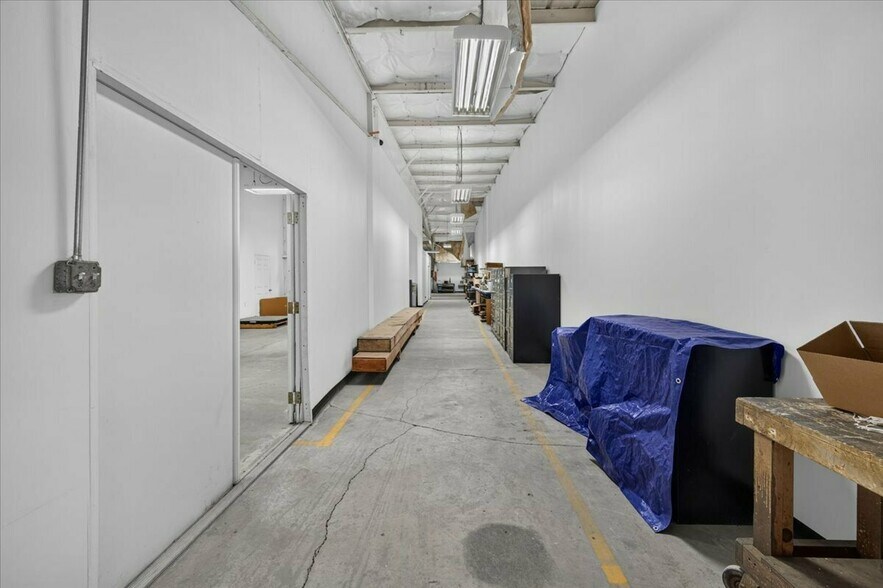 More Photos Of 925 M St, Firebaugh Manufacturing For Sale