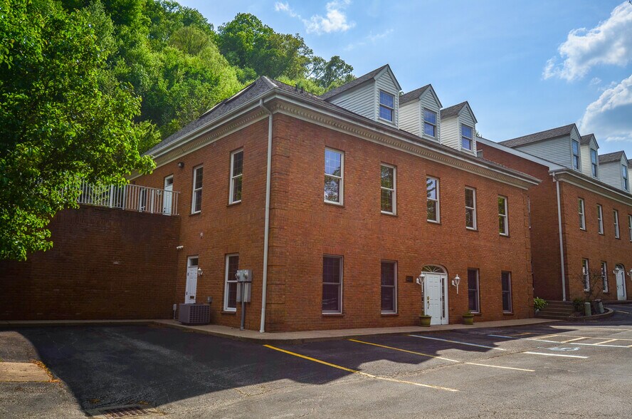 Primary Photo Of 1 & 13 Courtney Dr, Charleston Medical For Sale