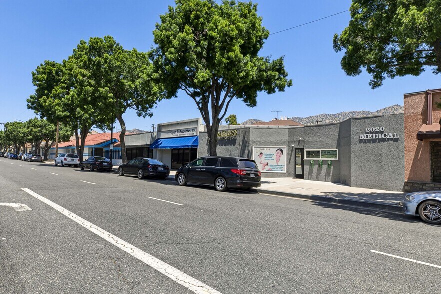 Primary Photo Of 2020 N Glenoaks Blvd, Burbank Medical For Sale