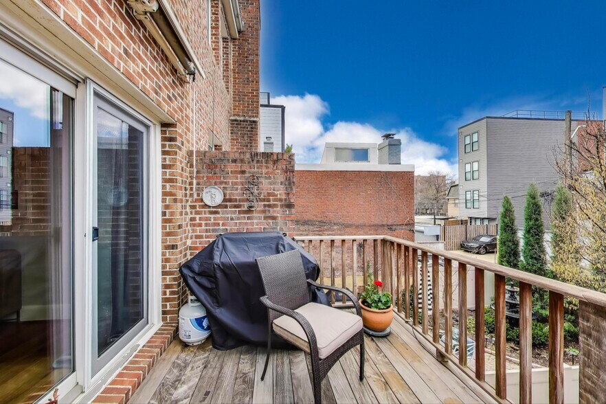 More Photos Of 1324 10th St NW, Washington Apartments For Sale