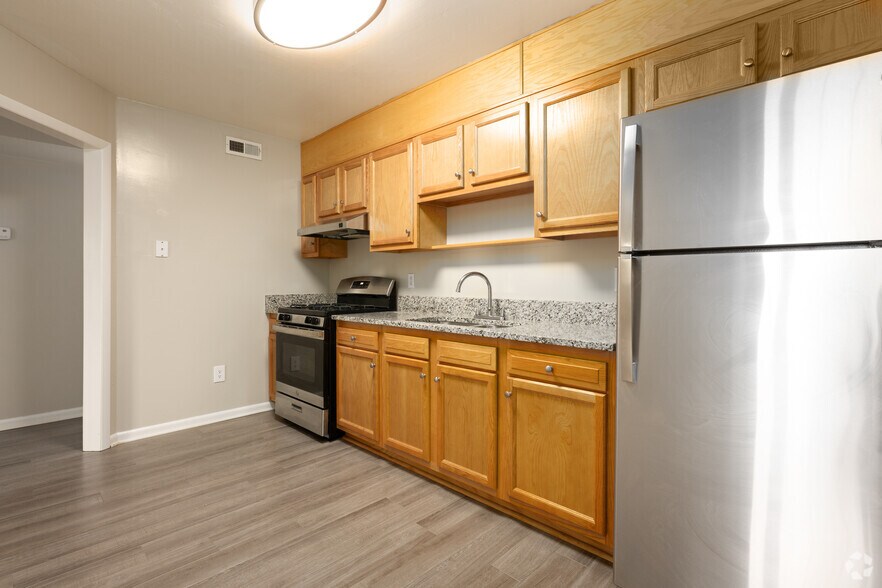 More Photos Of 777 Roanoke Blvd, Salem Apartments For Sale
