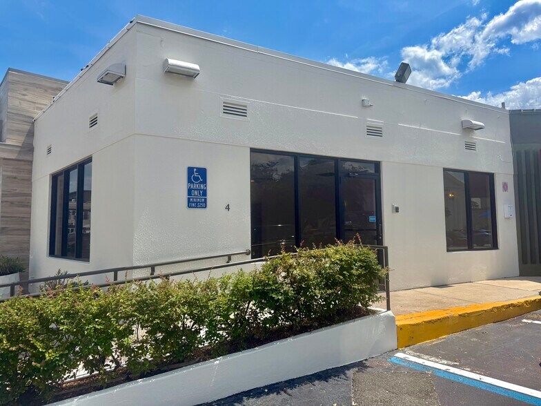 More Photos Of 2000 Hendricks Ave, Jacksonville General Retail For Lease