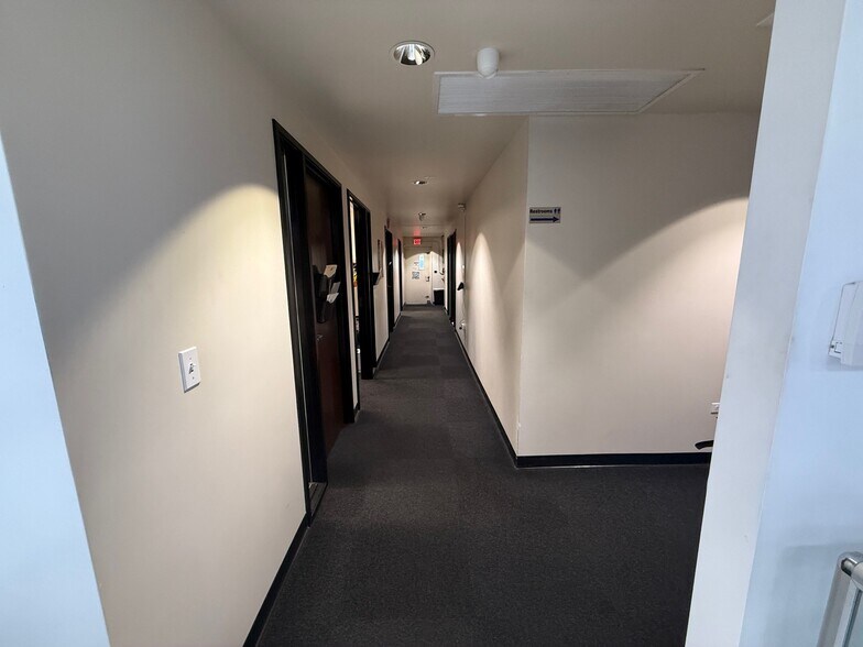 More Photos Of 1314 N King St, Honolulu Restaurant For Lease