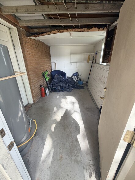 More Photos Of 6613 Millport st, Houston Industrial For Lease