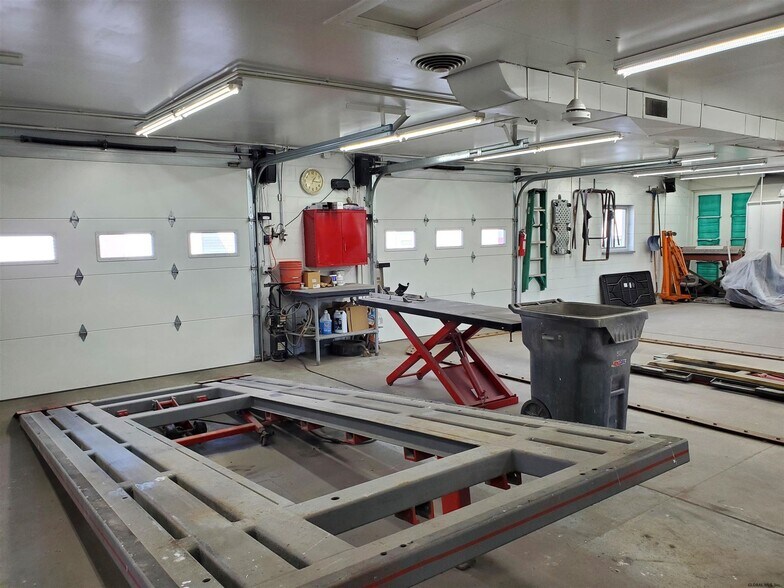 More Photos Of 2127 Central Ave, Schenectady Auto Repair For Sale