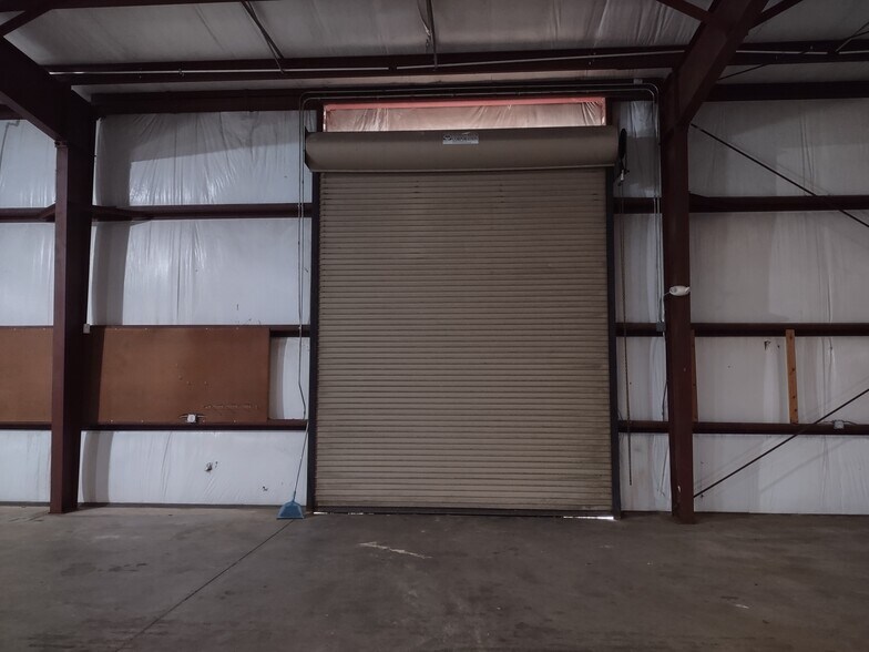 More Photos Of 9381 Hard Dr, Foley Warehouse For Lease
