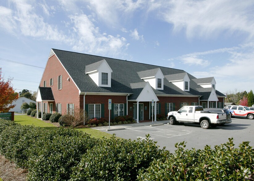More Photos Of 3802 Clemmons Rd, Clemmons Office For Lease