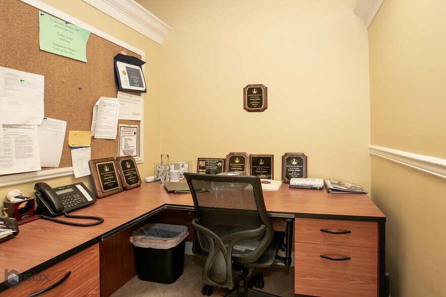 More Photos Of 5491 N University Dr, Coral Springs Office For Lease