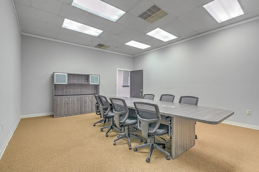 More Photos Of 10376 Wallace Alley St, Kingsport Office For Lease