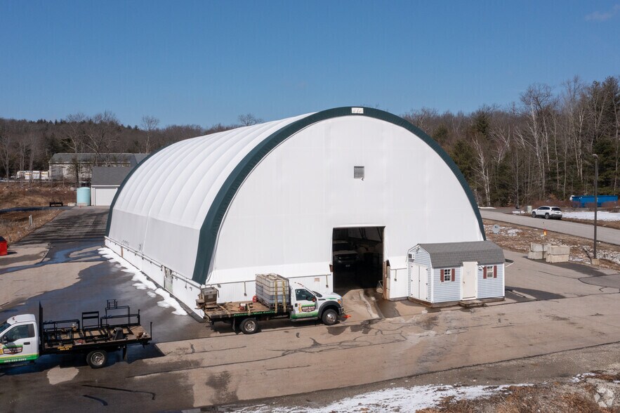 Primary Photo Of 15 King St, Auburn Service For Lease